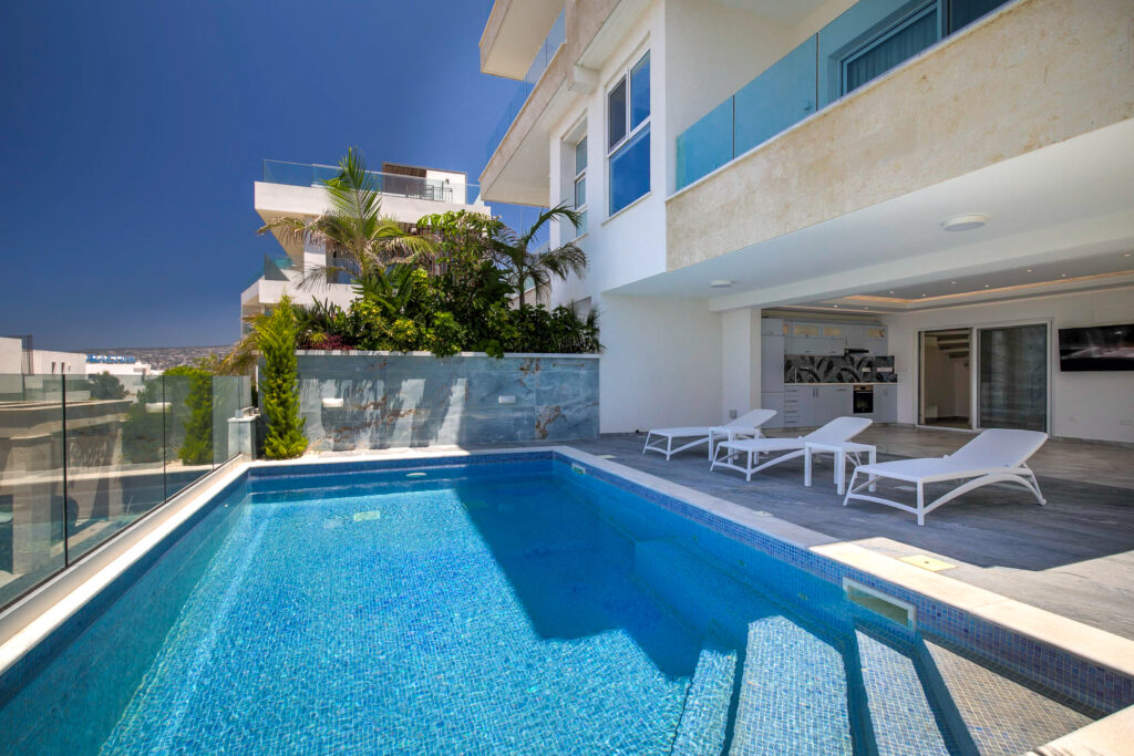 Olymp White Palace,ultra luxuoso